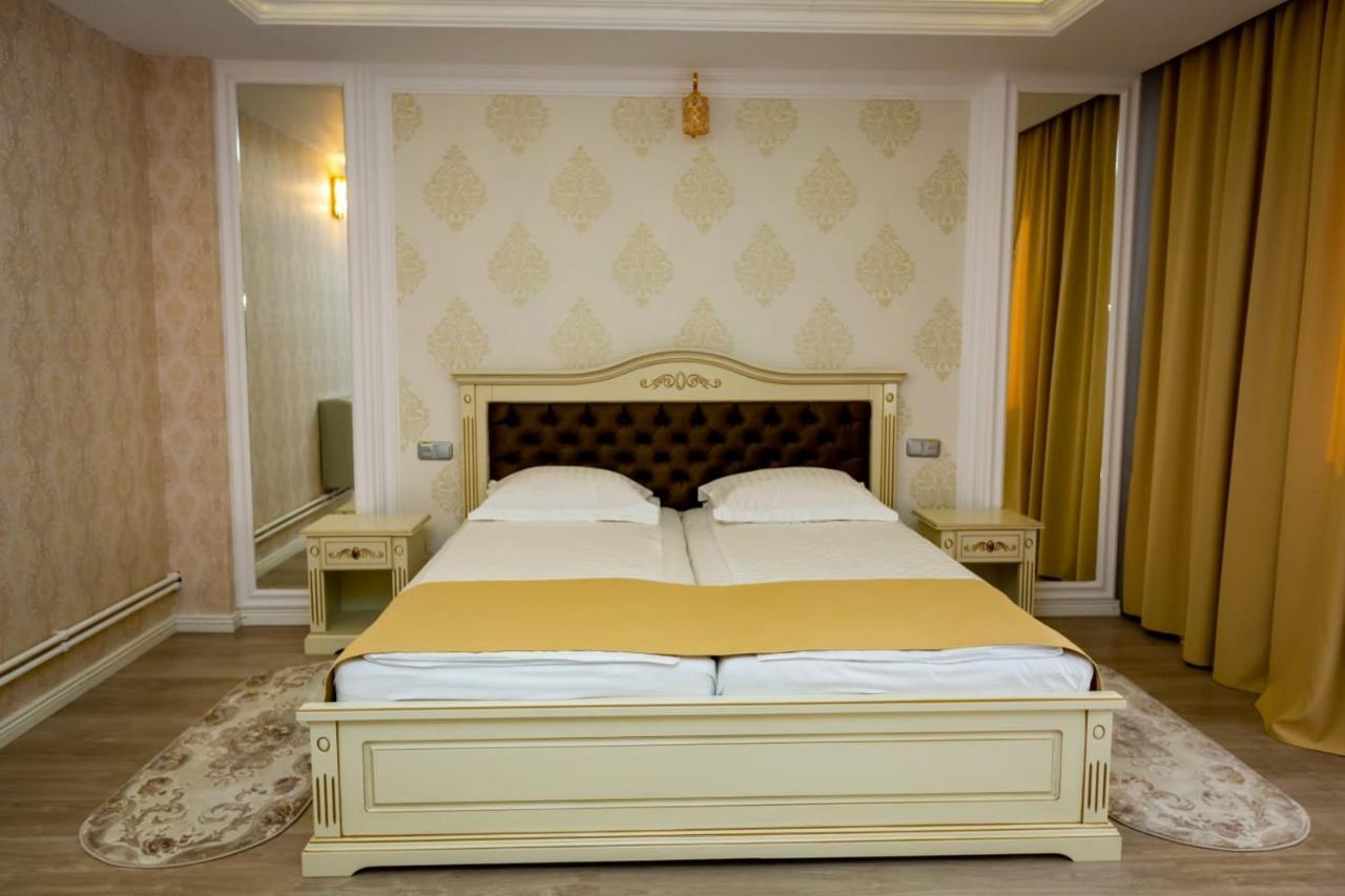 Grand Hotel Baroc Zalău Exterior foto