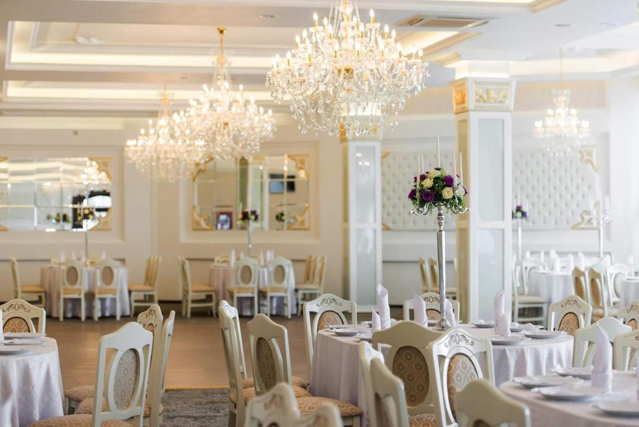 Grand Hotel Baroc Zalău Exterior foto